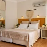 Chillos מלון