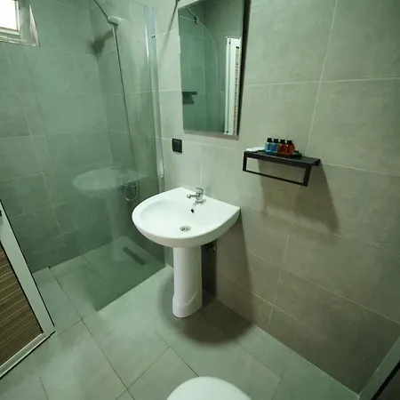 Hotel Chillos 3*
